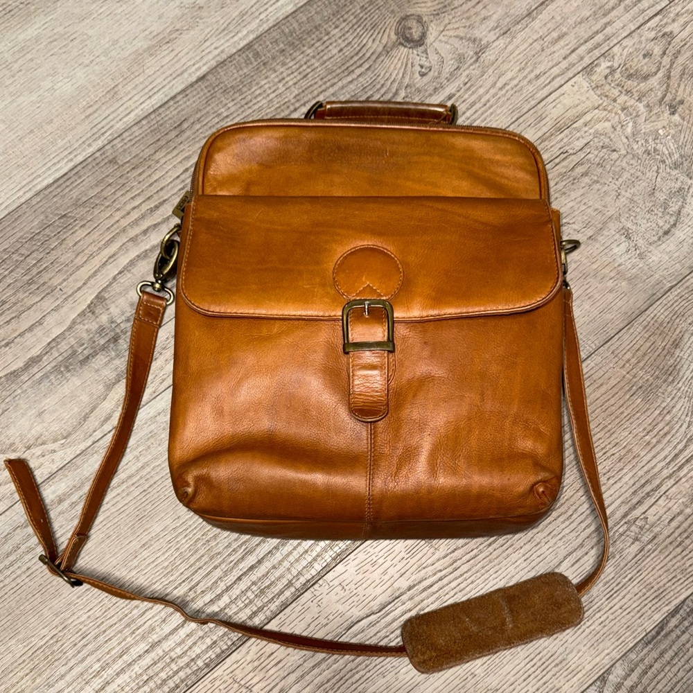 Vintage Piel Natural leather front pocket backpack chestnut smooth bag travel